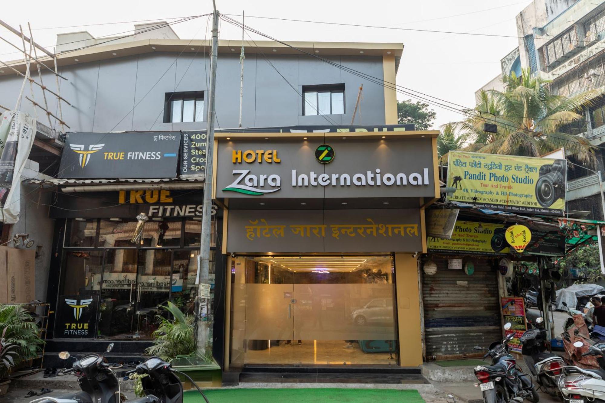 Hotel Zara International Mumbai Bagian luar foto