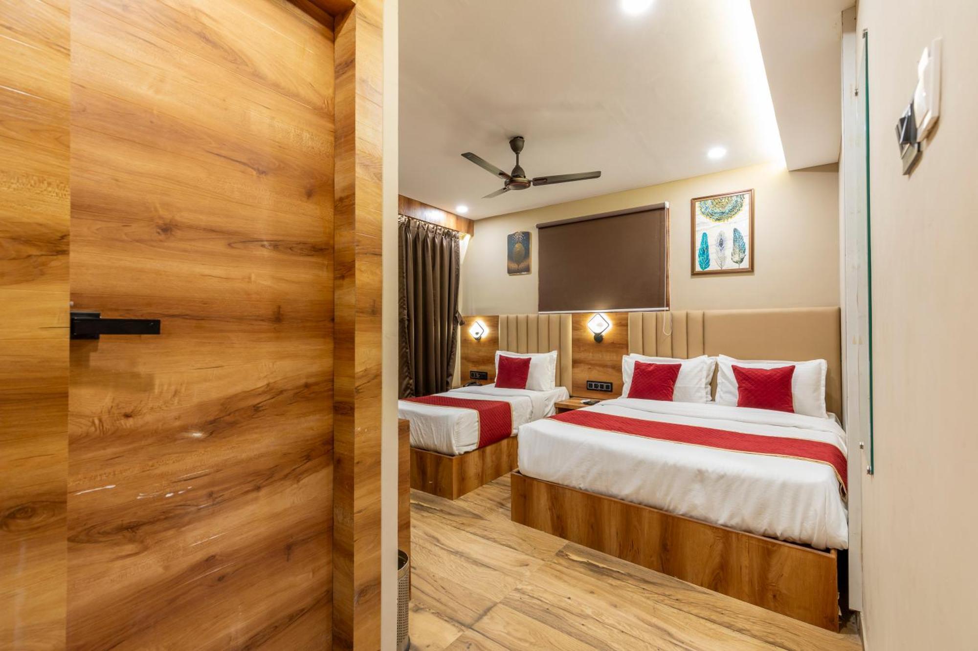 Hotel Zara International Mumbai Bagian luar foto