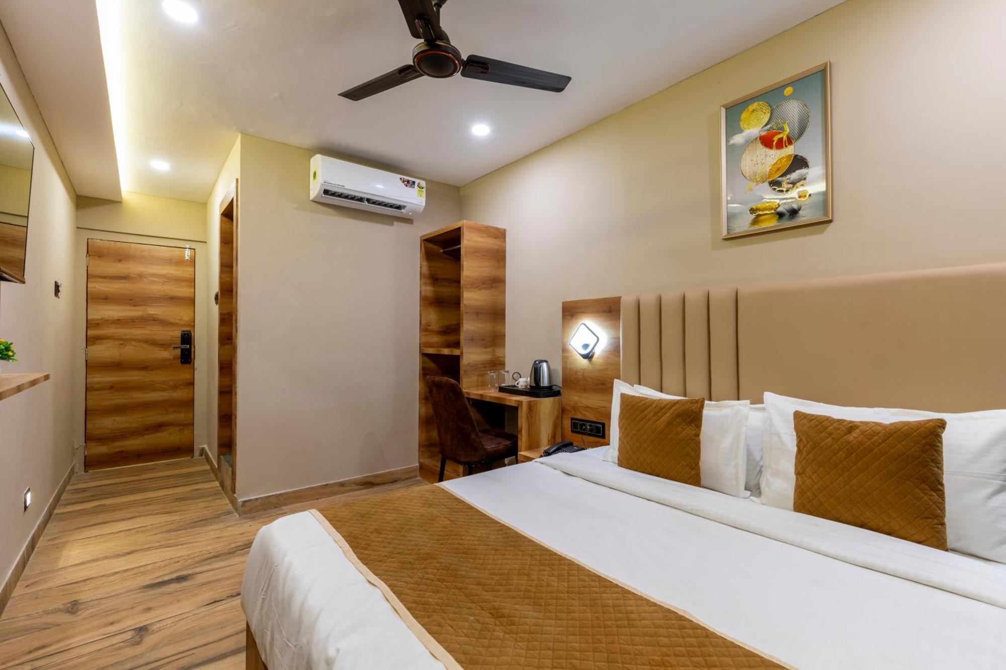 Hotel Zara International Mumbai Bagian luar foto